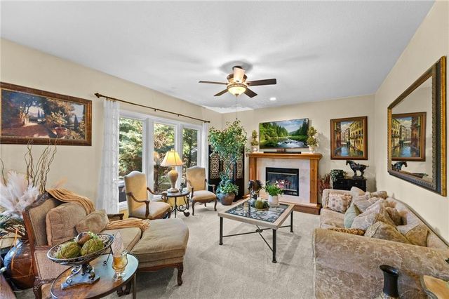 6204 W 156th Street, Overland Park, KS 66223