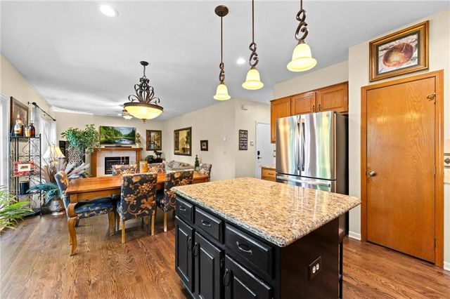 6204 W 156th Street, Overland Park, KS 66223