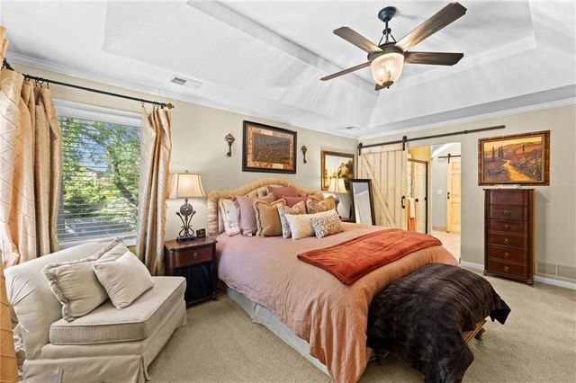 6204 W 156th Street, Overland Park, KS 66223