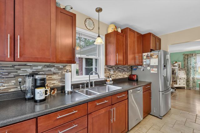 1002 Coolidge Avenue, Kalamazoo Twp, MI 49006