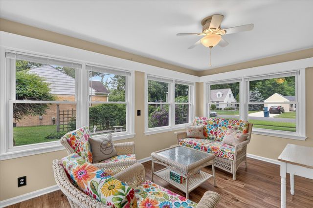 1002 Coolidge Avenue, Kalamazoo Twp, MI 49006