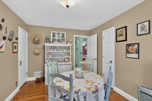 1002 Coolidge Avenue, Kalamazoo Twp, MI 49006