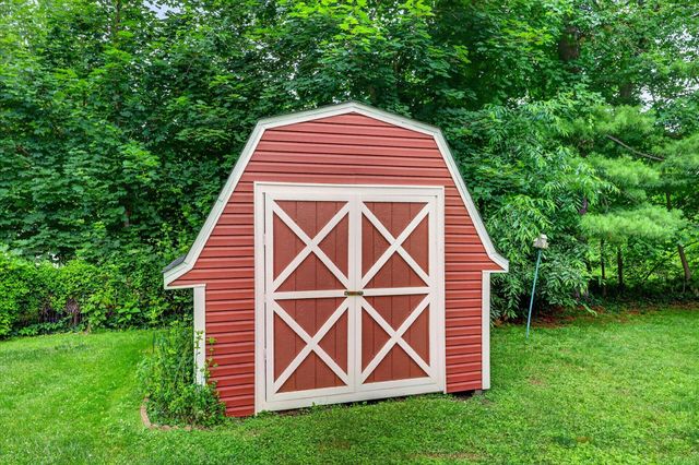 1002 Coolidge Avenue, Kalamazoo Twp, MI 49006