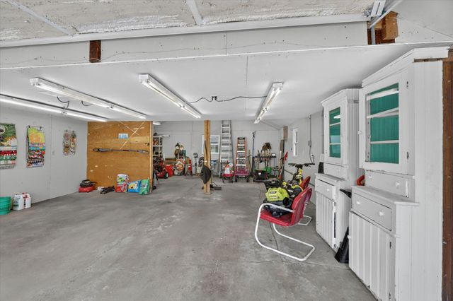 1002 Coolidge Avenue, Kalamazoo Twp, MI 49006