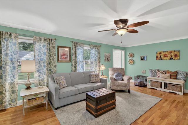 1002 Coolidge Avenue, Kalamazoo Twp, MI 49006