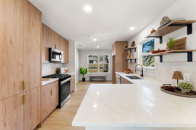 12009 Tanglebriar TRL, Austin, TX 78750