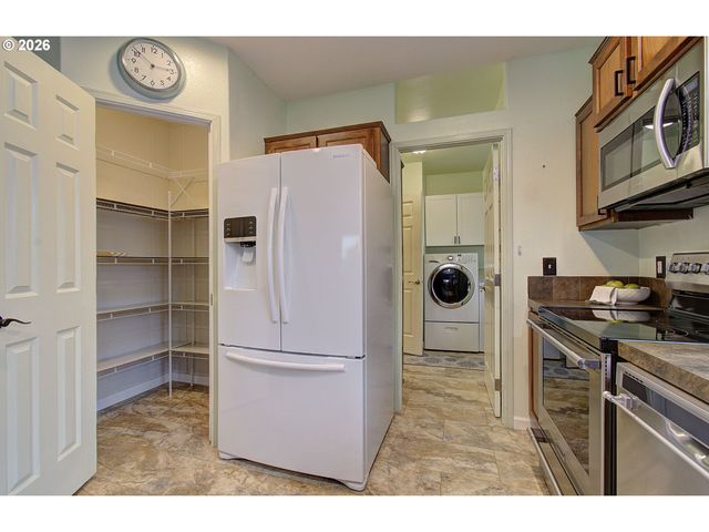 16812 Se 1ST St 9, Vancouver, WA 98684