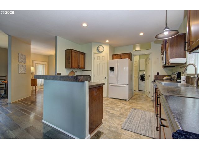 16812 Se 1ST St 9, Vancouver, WA 98684