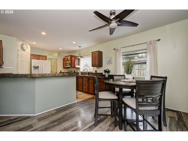 16812 Se 1ST St 9, Vancouver, WA 98684