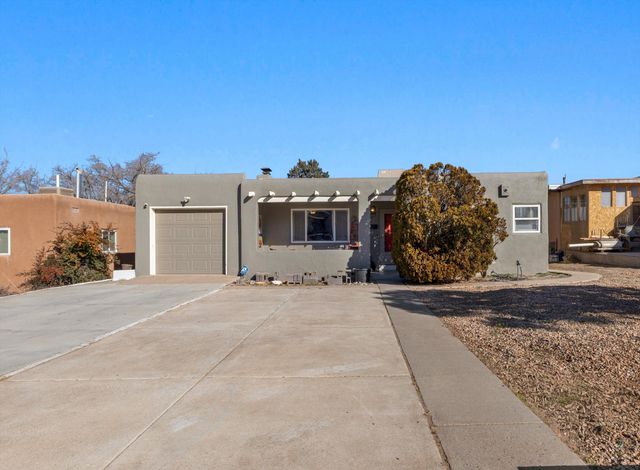 2715 Kathryn Avenue SE, Albuquerque, NM 87106