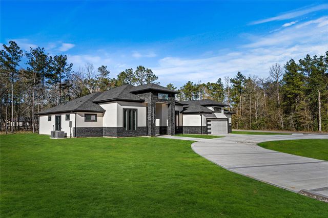 997 Road 660, Dayton, TX 77535