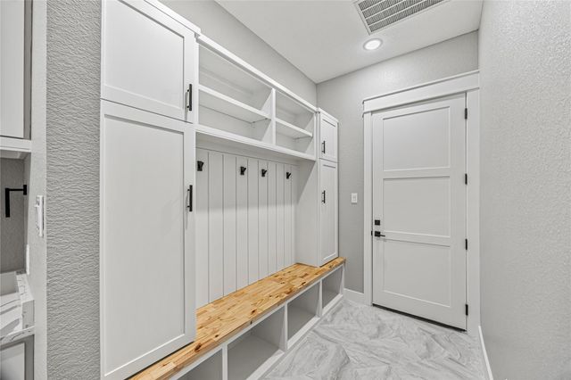 997 Road 660, Dayton, TX 77535