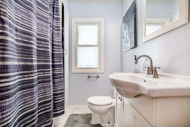 236 Surby Avenue, Battle Creek, MI 49015