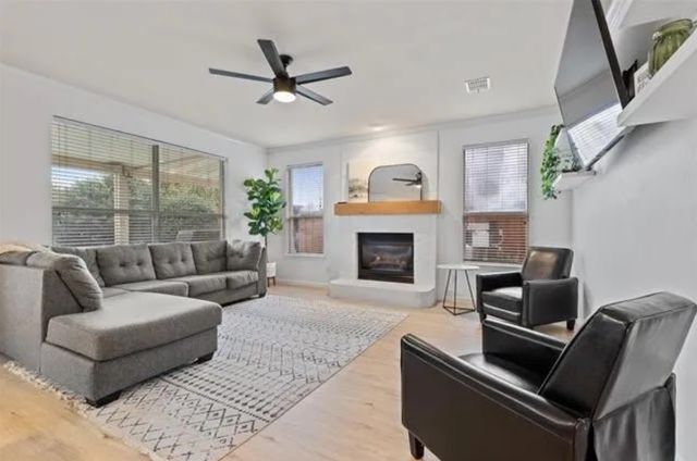 2051 Chisholm Trail, Frisco, TX 75033