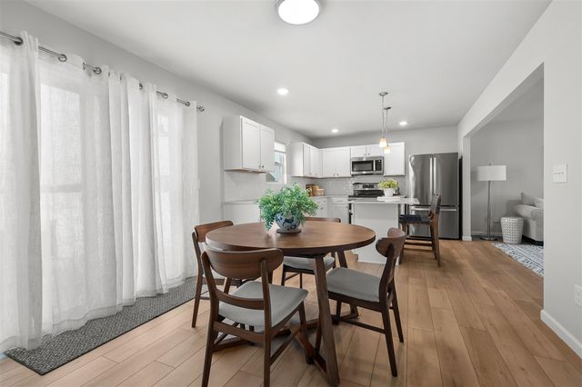 48270 Silver Oaks Boulevard, Mattawan, MI 49071