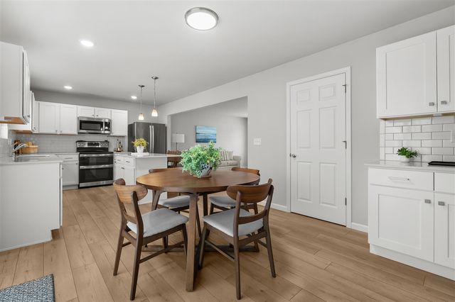 48270 Silver Oaks Boulevard, Mattawan, MI 49071