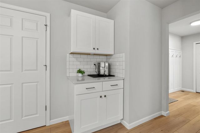 48270 Silver Oaks Boulevard, Mattawan, MI 49071