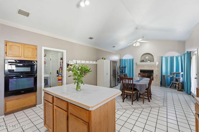 12675 N Granville Canyon Way, Oro Valley, AZ 85755