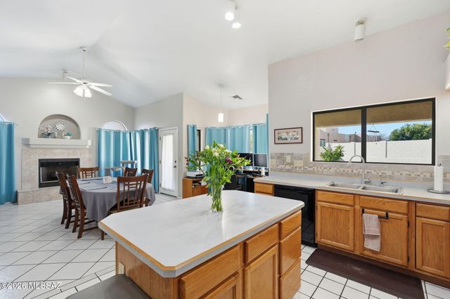 12675 N Granville Canyon Way, Oro Valley, AZ 85755