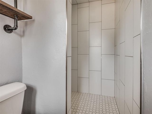 657 E Frolich Drive, Midwest City, OK 73110