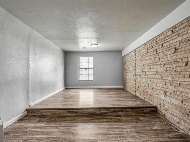 657 E Frolich Drive, Midwest City, OK 73110
