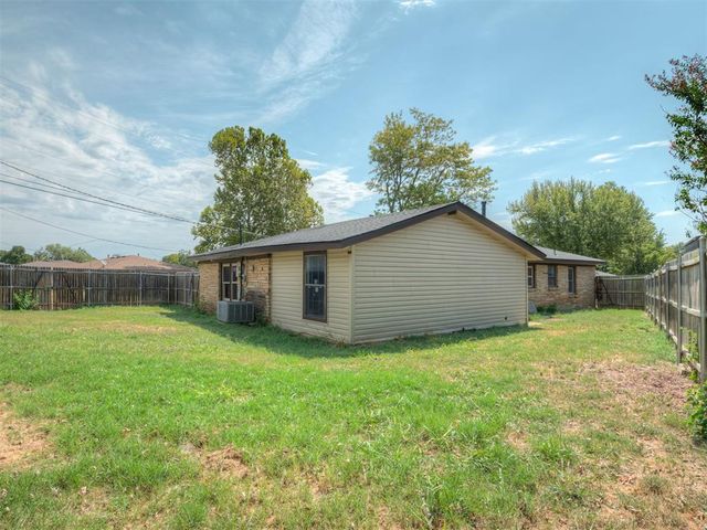 657 E Frolich Drive, Midwest City, OK 73110