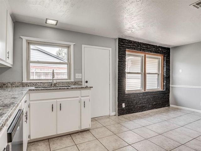657 E Frolich Drive, Midwest City, OK 73110