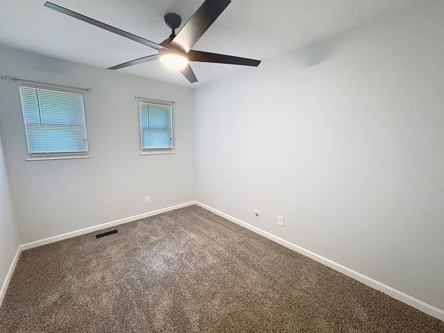 2324 W 59th Street, Davenport, IA 52806