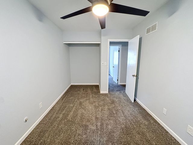 2324 W 59th Street, Davenport, IA 52806
