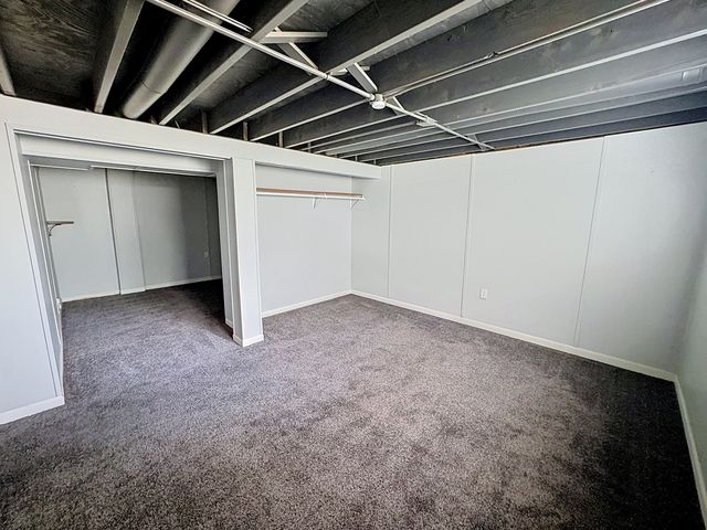 2324 W 59th Street, Davenport, IA 52806