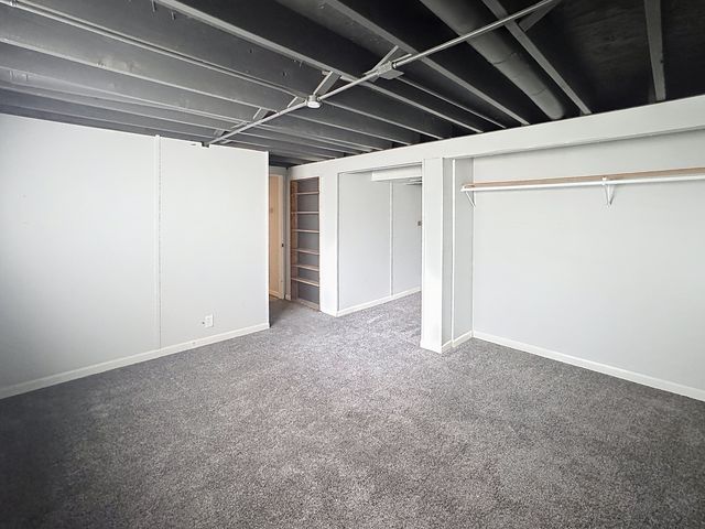 2324 W 59th Street, Davenport, IA 52806