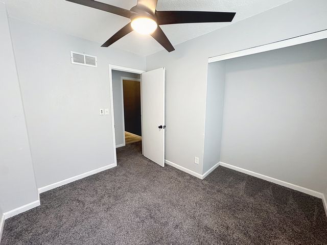 2324 W 59th Street, Davenport, IA 52806