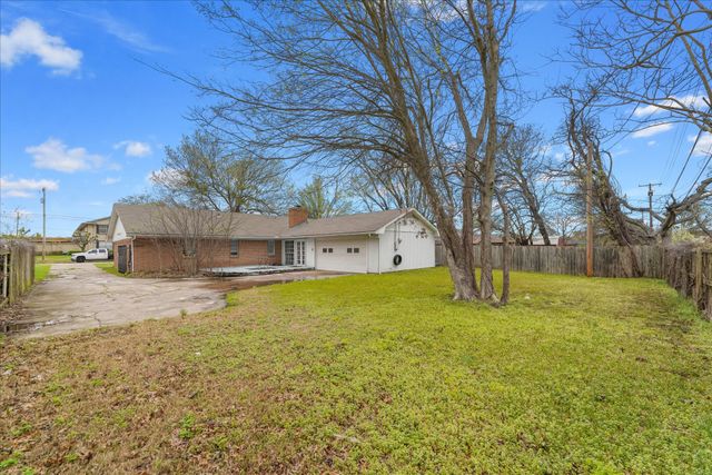 6317 Stonewall Street, Greenville, TX 75402