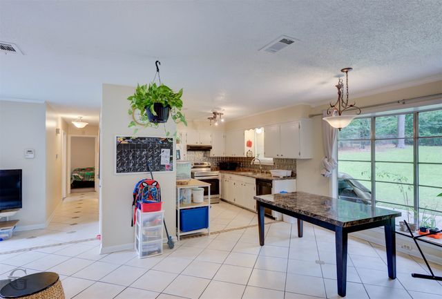 6111 Debbie Street, Shreveport, LA 71119