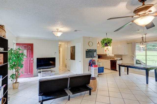 6111 Debbie Street, Shreveport, LA 71119