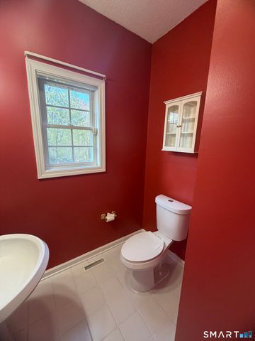 80 Ridgecrest Drive, Cheshire, CT 06410