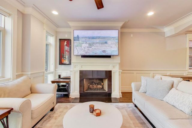 1169 W EDDY Street 101, Chicago, IL 60657