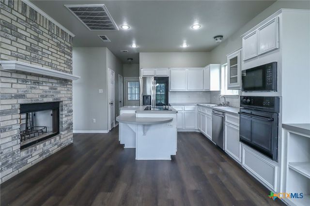 1810 Mesa Oaks Circle, Harker Heights, TX 76548