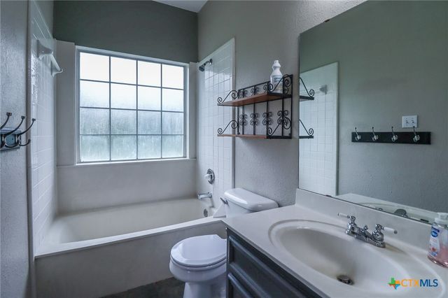 1810 Mesa Oaks Circle, Harker Heights, TX 76548