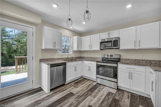 189 Alexander Drive, Elyria, OH 44035