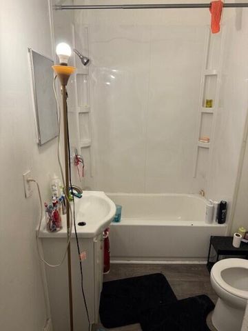 2021 W Hadley STREET, Milwaukee, WI 53206