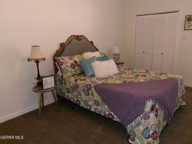 294 VAQUERO Lane B, El Paso, TX 79902