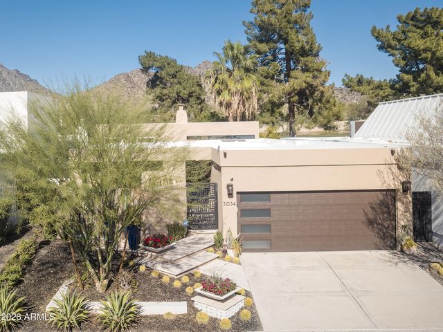 3034 E STELLA Lane, Phoenix, AZ 85016