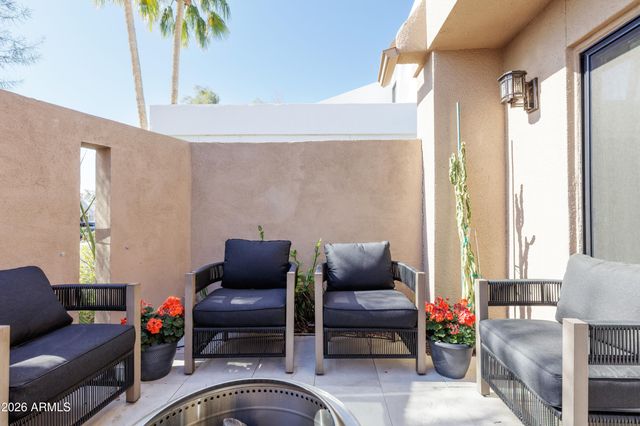 3034 E STELLA Lane, Phoenix, AZ 85016