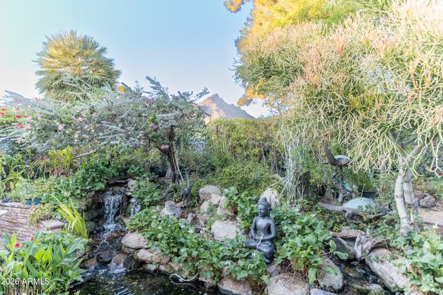 3034 E STELLA Lane, Phoenix, AZ 85016