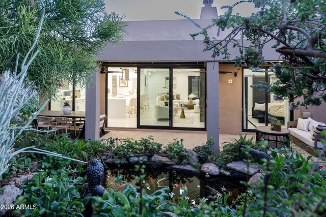 3034 E STELLA Lane, Phoenix, AZ 85016