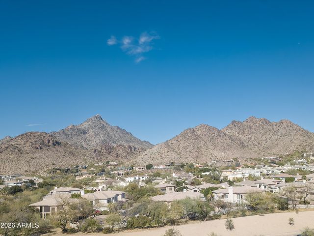 3034 E STELLA Lane, Phoenix, AZ 85016