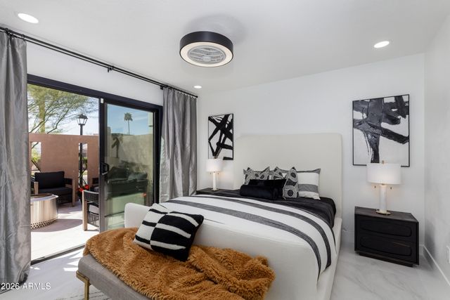 3034 E STELLA Lane, Phoenix, AZ 85016