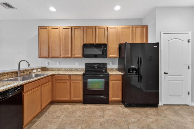 5028 WHITE SANDERLING COURT, Tampa, FL 33619