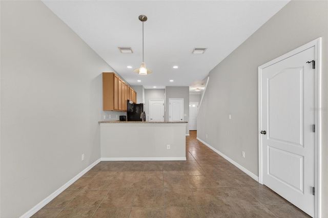 5028 WHITE SANDERLING COURT, Tampa, FL 33619